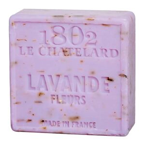 Săpun Natural Exfoliant Le Chatelard 1802 – Savon de Marseille cu Flori și Frunze de Lavandă cu Flori – 100g