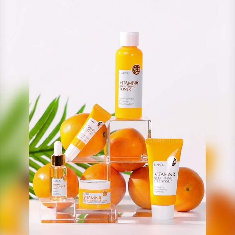 Set cosmetice, 5 piese pentru îngrijirea tenului cu Vitamina C 99% pură, Niacinamide și Hialuronat de Sodiu | LAIKOU® - imagine 4