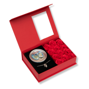 Set cadou „Perla Destinului” – Colier cu perlă naturală din scoică de apă dulce & Trandafiri din săpun, cutie roșie